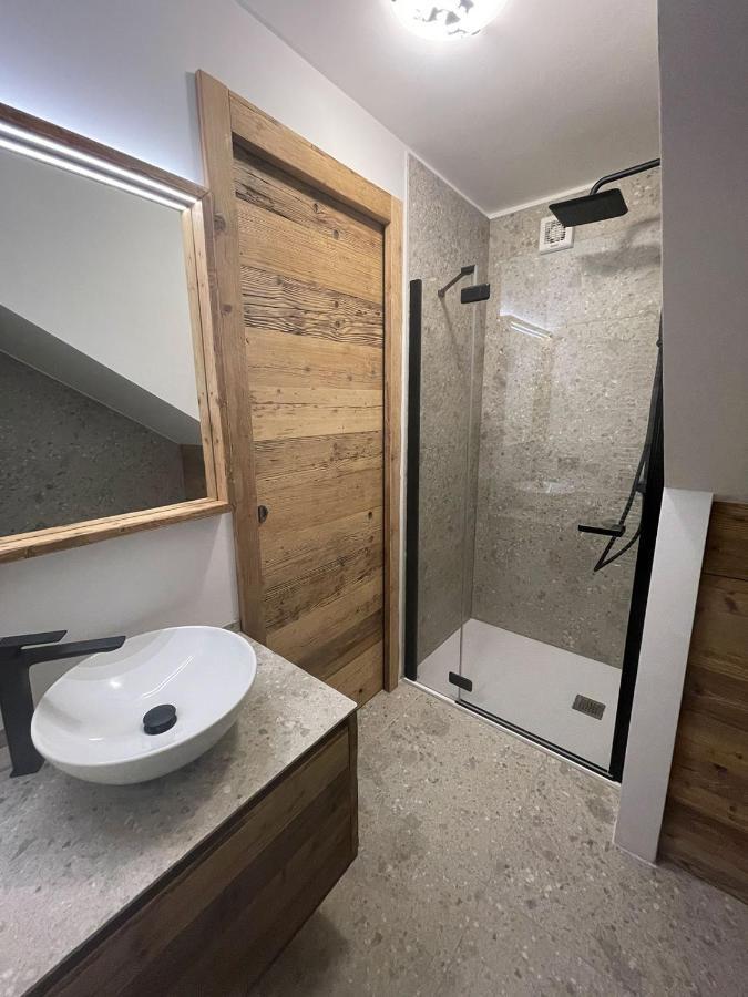 מאדסימו Il Ruscello Mountain Apartment מראה חיצוני תמונה